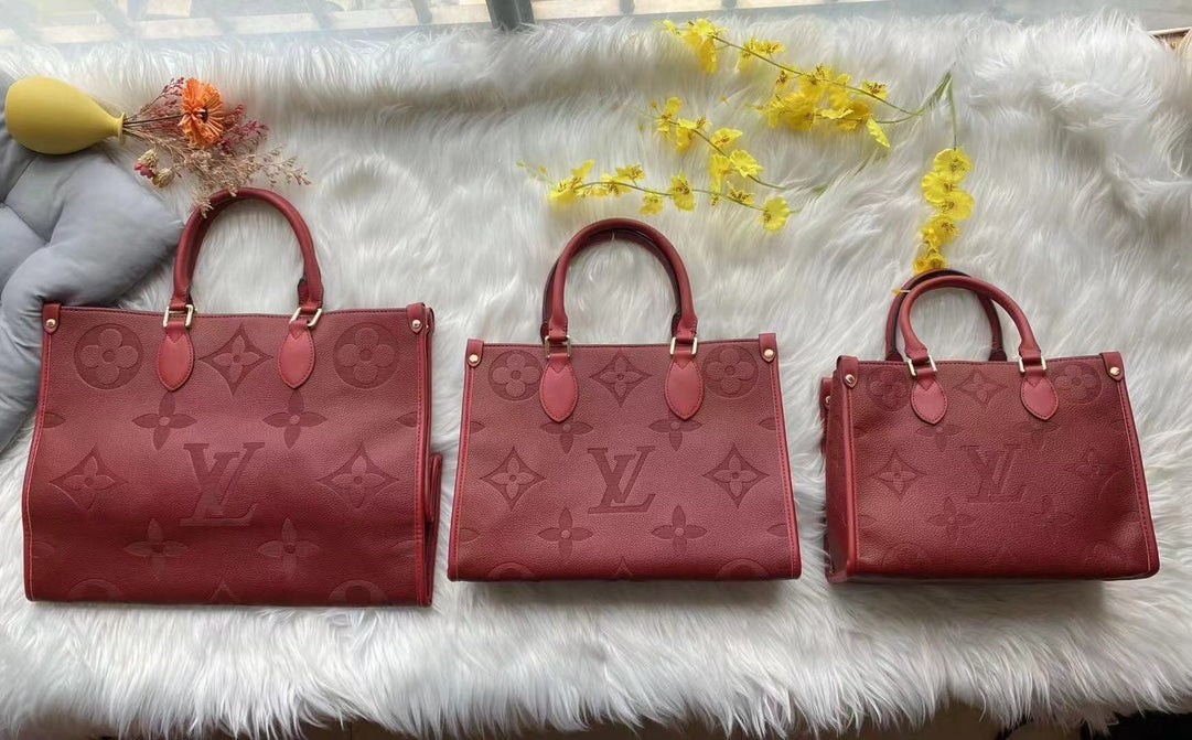Tote Bag On The Go Monogram Implant Leather- VIP