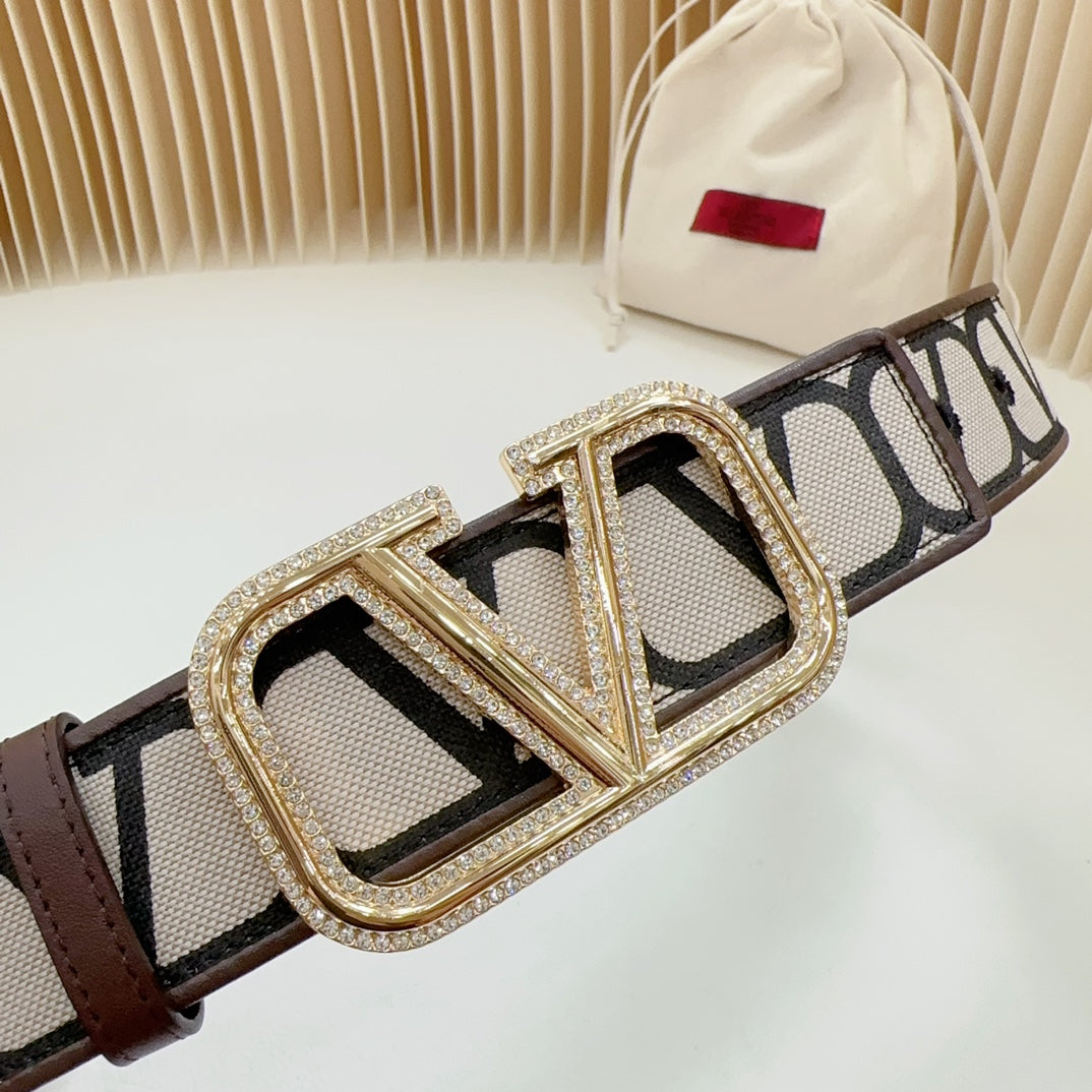Valentino Garavani vlogo signature belt in glossy calfskin 40mm