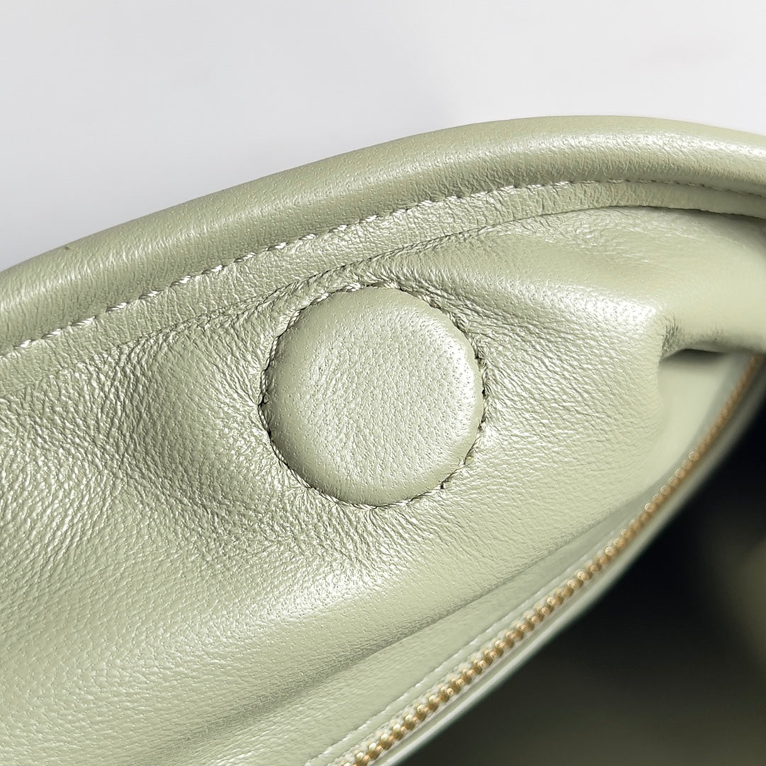 Bottega Veneta  Nappa Intrecciato Small Hop Aloe