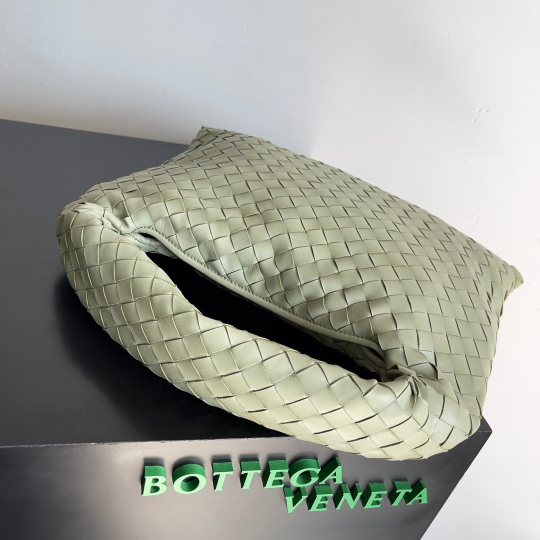 Bottega Veneta  Nappa Intrecciato Small Hop Aloe