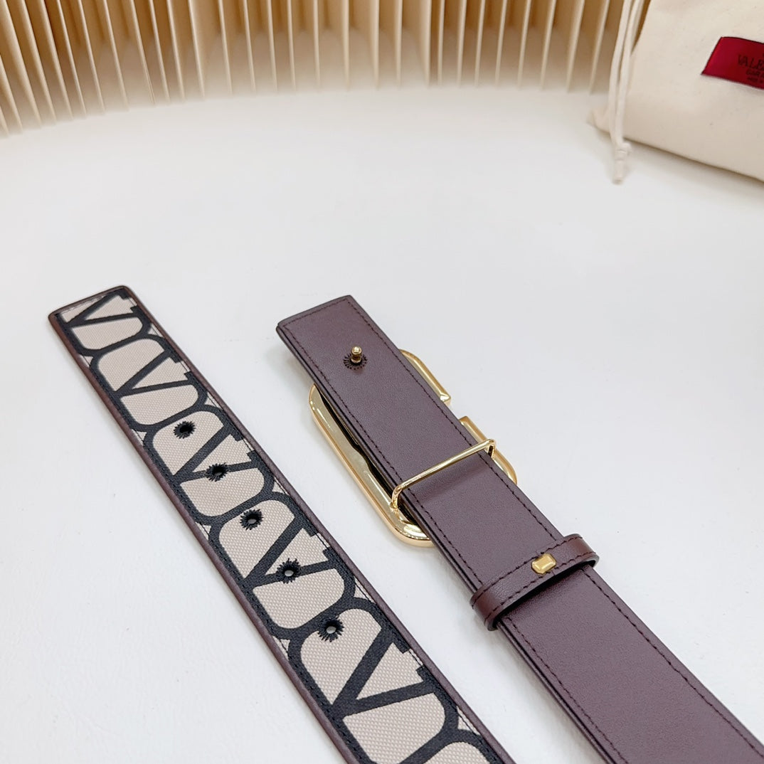 Valentino Garavani   vlogo signature belt in glossy calfskin 40mm