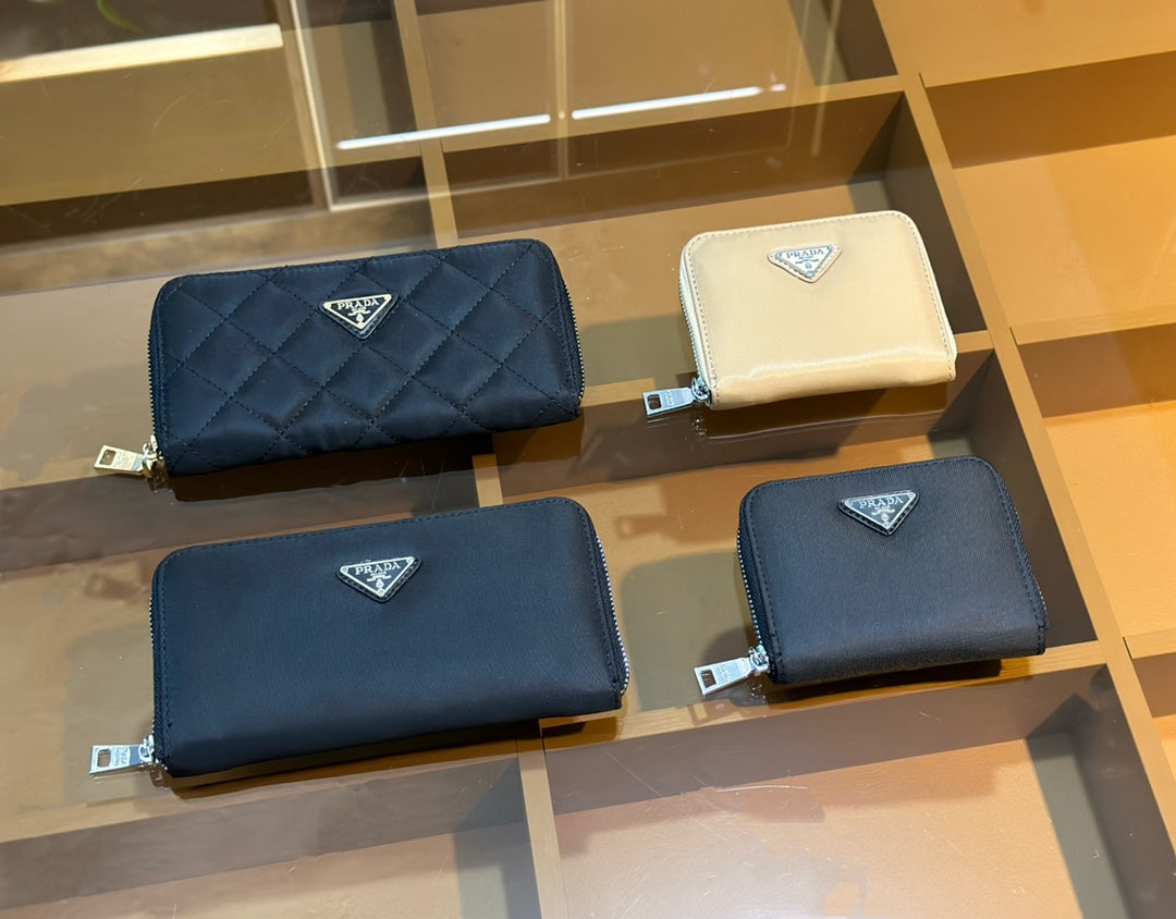 BVLGARI Serpenti Forever leather wallet- VIP