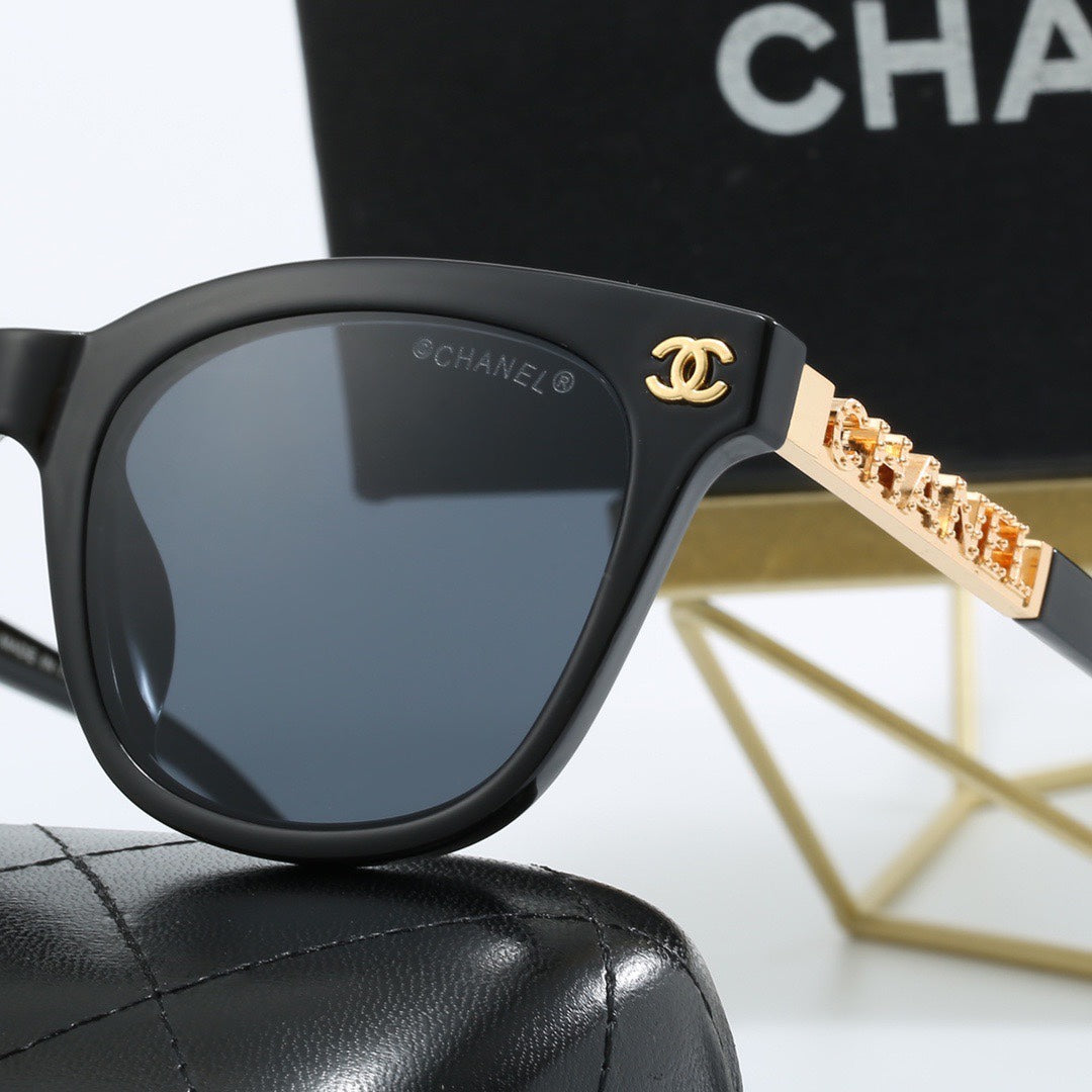 CHANNEL | Square Sun-glasses