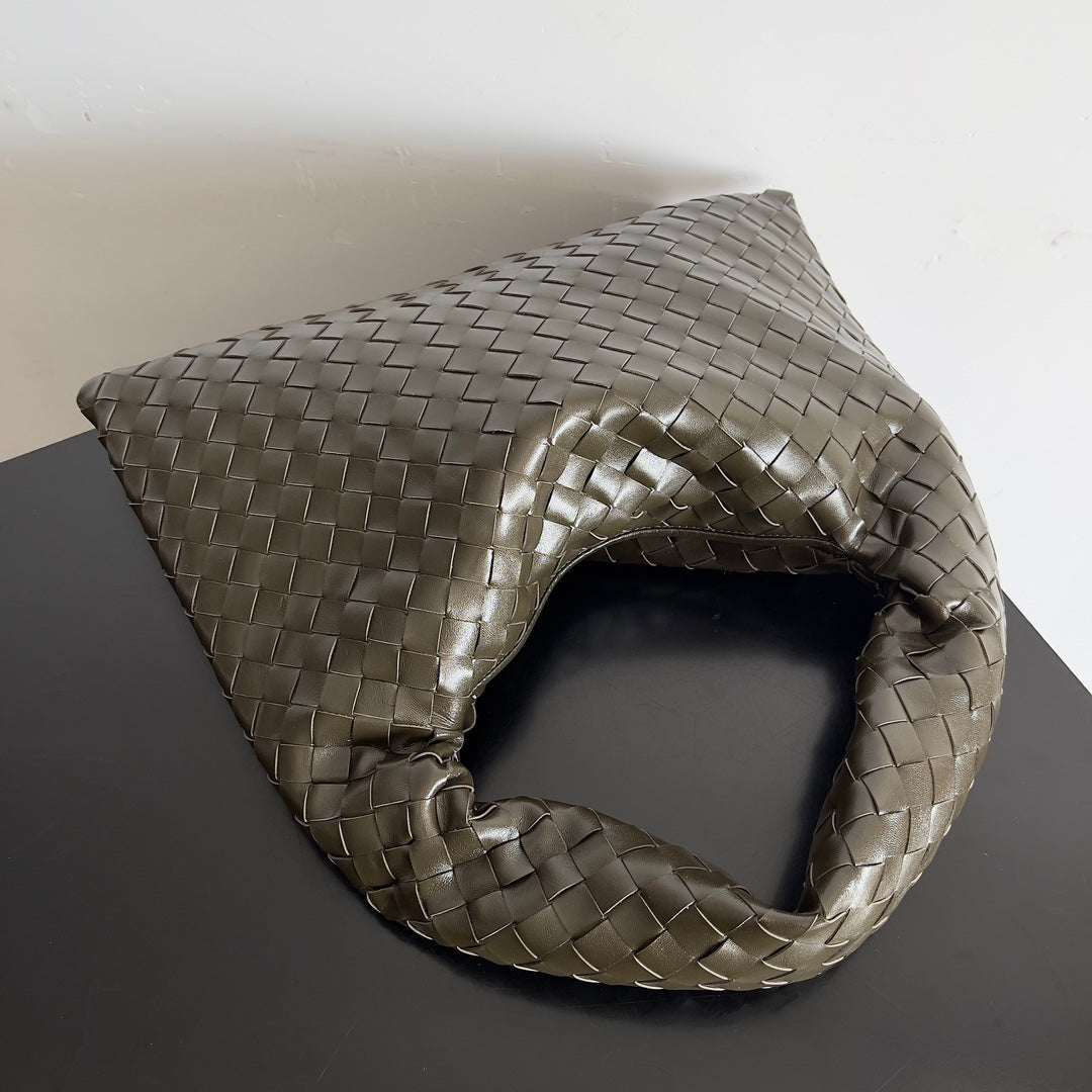 Bottega Veneta Small Hop Bag